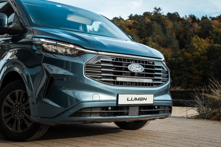 Lumen grillkit Ford Transit Custom Trend/Limited 2024+