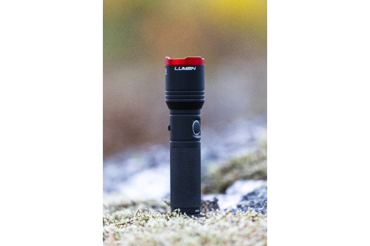 Lumen Discovery L10 LED lommelykt