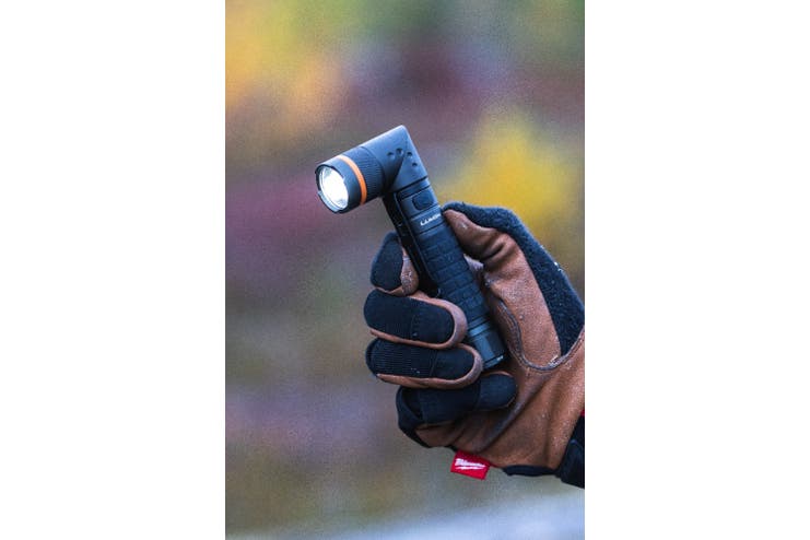 Lumen Discovery L50 LED lommelykt med UV