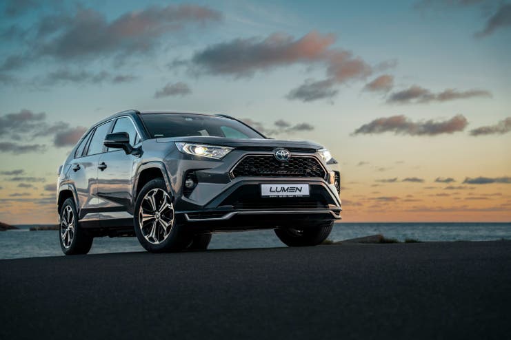 Lumen grillkit Toyota Rav4 Plugin-Hybrid 