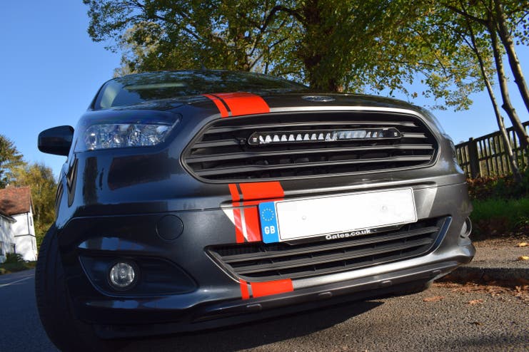 Lazer komplett grillkit Ford Transit Courier 2014+