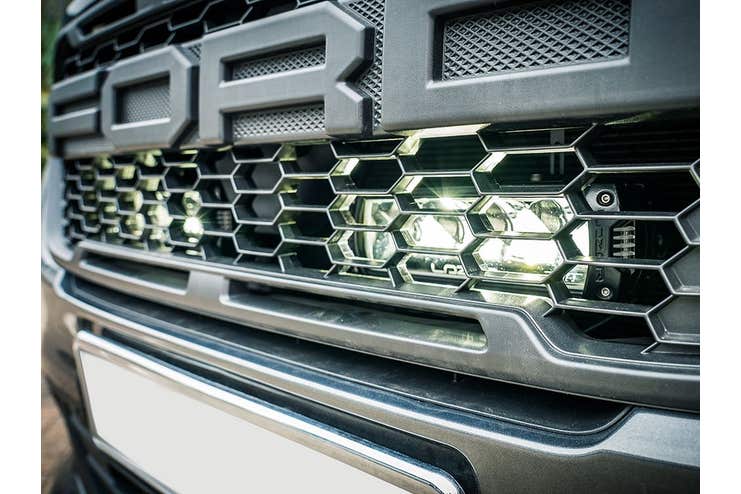 Lazer Ford Transit Custom Trail 2018+ Monteringssett for støtfangerbjelke.