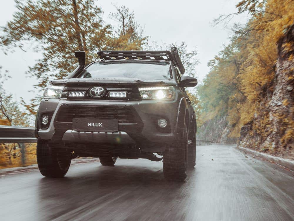 Lazer Toyota grillbrakett