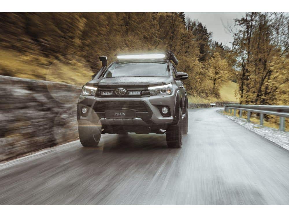 Lazer Toyota grillbrakett