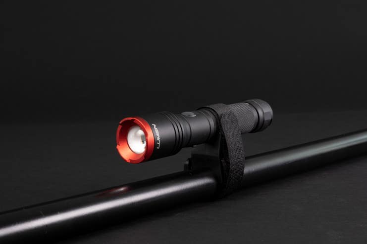 Lumen lommelyktfeste (Universalt-parallelt)