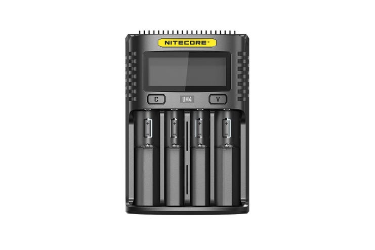 Nitecore UM4 batterilader