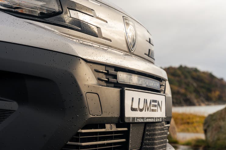 Lumen grillkit Peugeot Partner 2024+