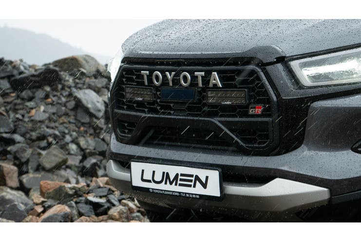 Lumen grillkit Toyota Hilux GR2 Sport 2025+ 